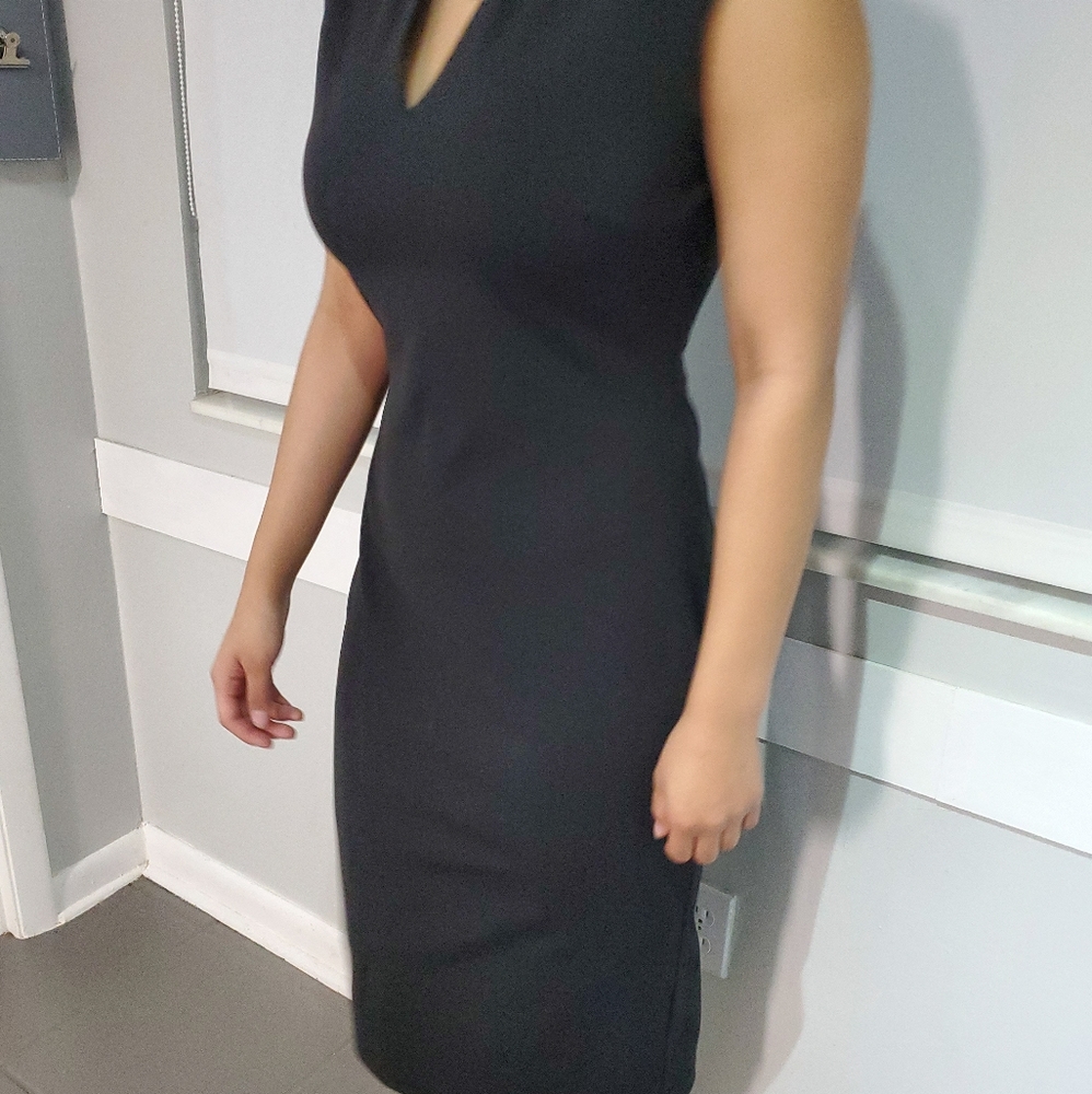 Women's New York and Company black midi dress M
